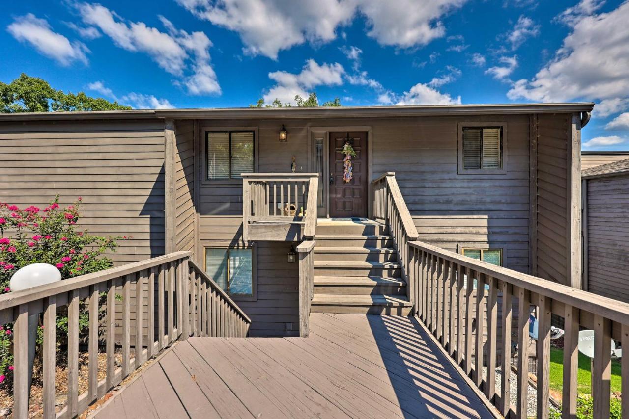 Fantastic Hot Springs Condo Hot Tub Access! Exterior photo