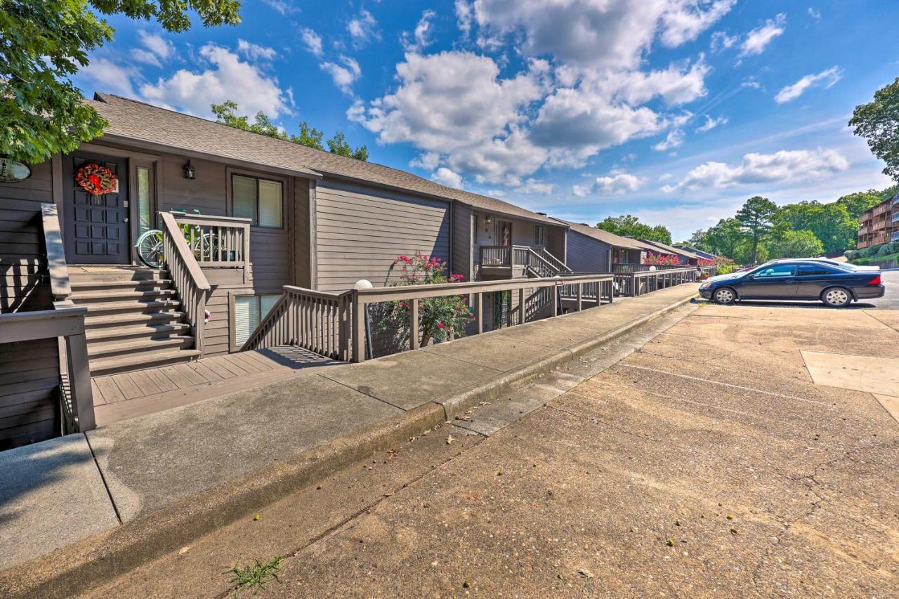 Fantastic Hot Springs Condo Hot Tub Access! Exterior photo